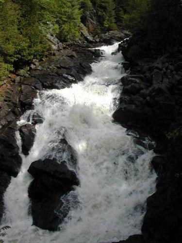 Ragged Falls with more water, photographer unknown