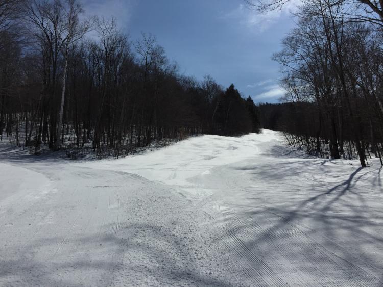 First tracks down the bump line on the lower part of Heart of Magician around 11:30am.