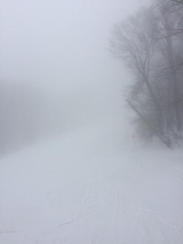 Belle upper mountain shrouded in fog